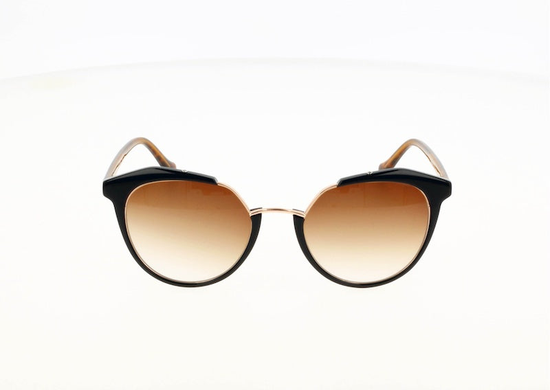 lunettes de soleil avec verres bruns