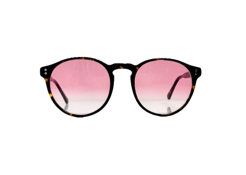 lunettes de soleil avec verres roses