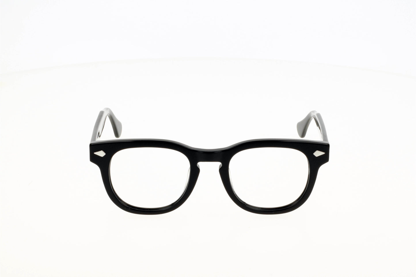 
                  
                    Originel eyewear France vous propose une lunette en acétate épais de couleur noire ou translucide verte. Elle est moderne, actuelle et tendance.
                  
                