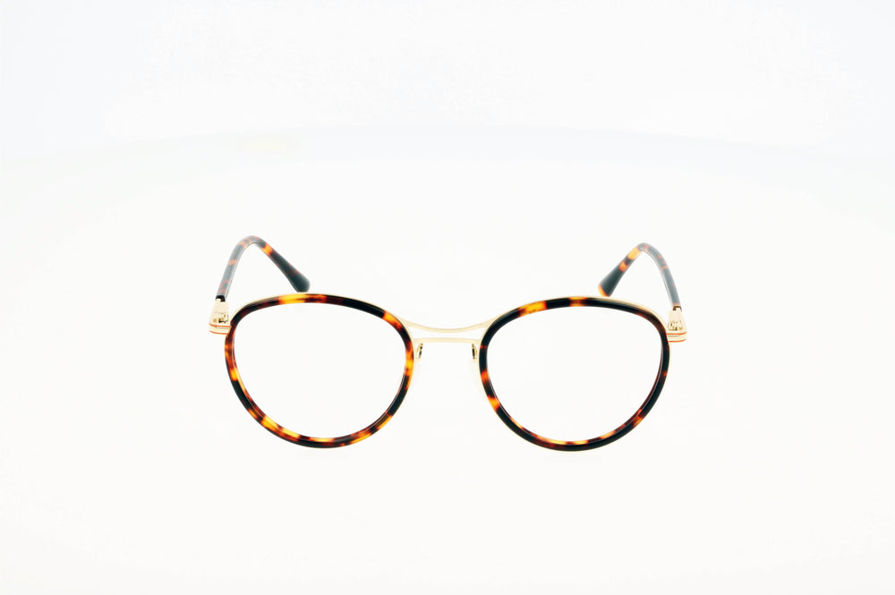 
                  
                    Originel eyewear France vous propose des lunettes de vue pour femme originales et tendances, de couleur écaille et dorée. Profitez de l'essayage virtuel pour les essayer.
                  
                